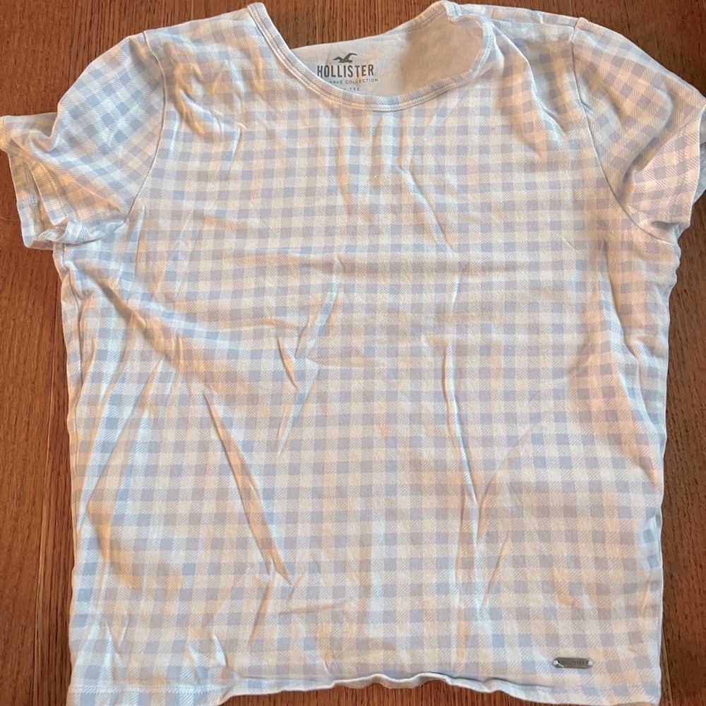 hollister baby tee
